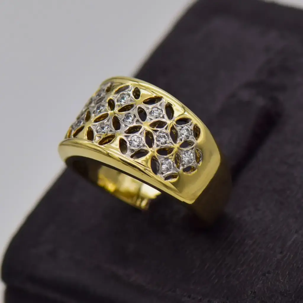 9ct Yellow Gold Dress Ring - View 3