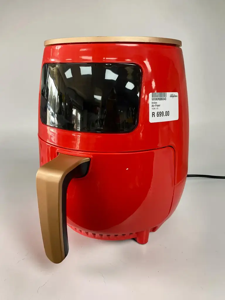 Teska 6-Litre Digital Air Fryer.