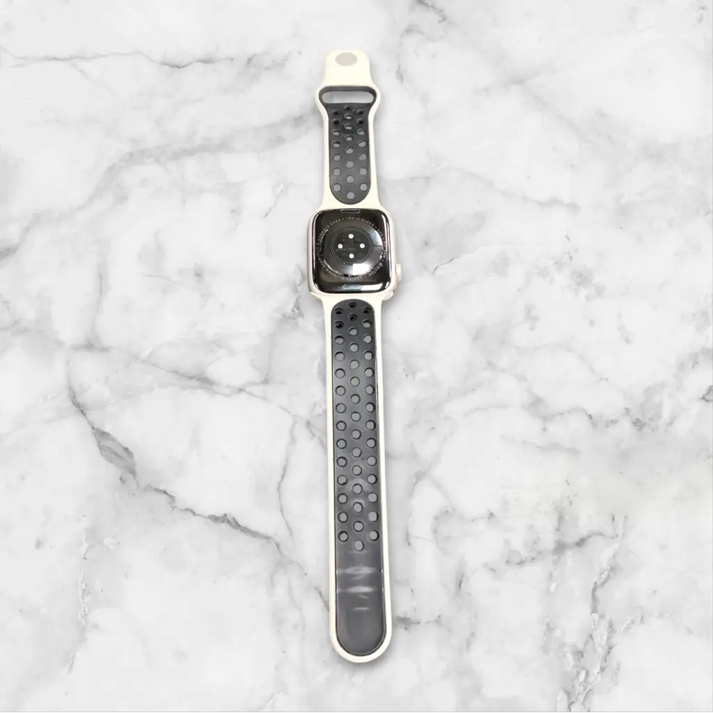 Apple Series 8 + Iwatch - View 2