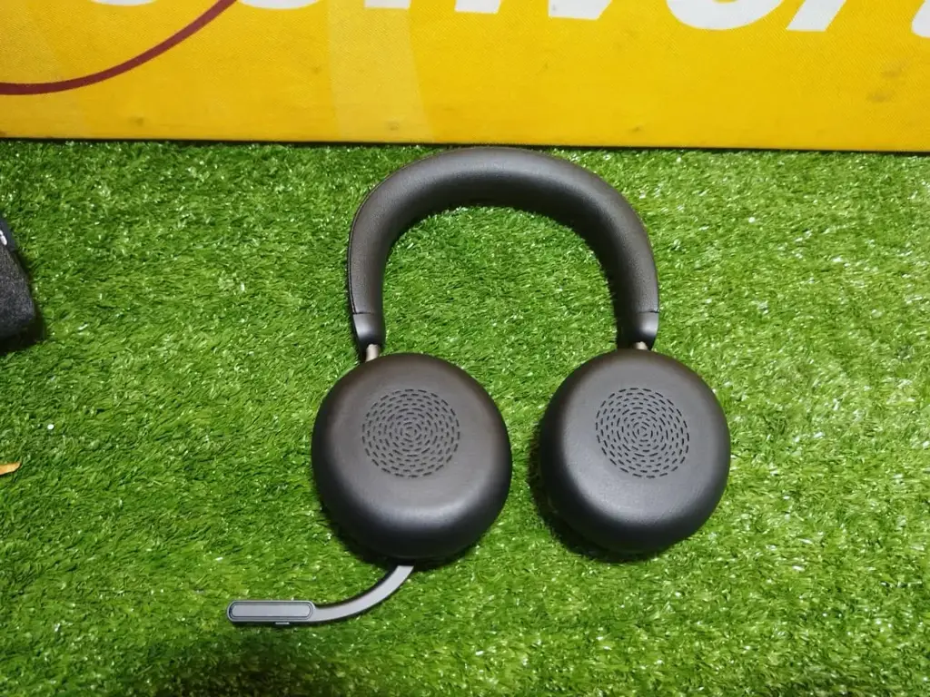 Jabra Evolve2 75 Pc Wireless Headset With 8-Microphone Technology - View 3