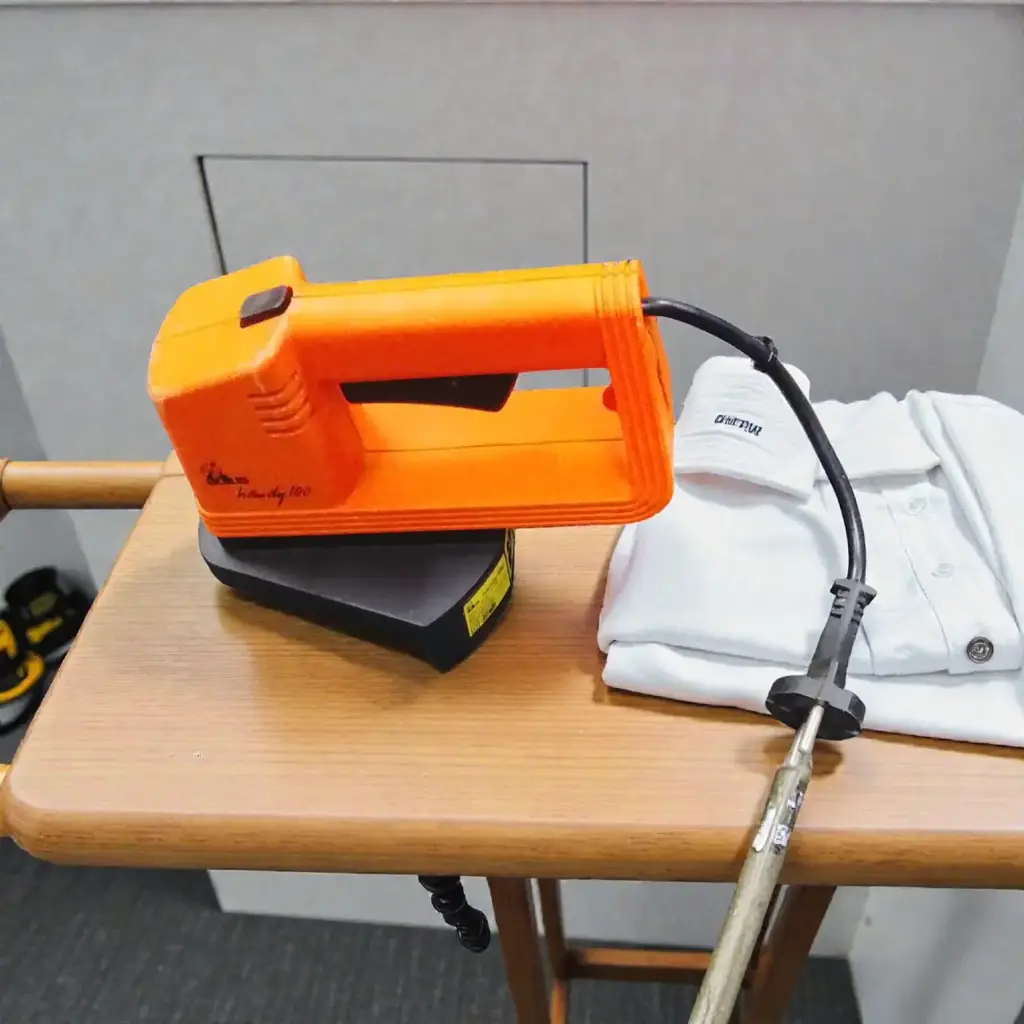 Adlus Handy 100 Hedge Trimmer