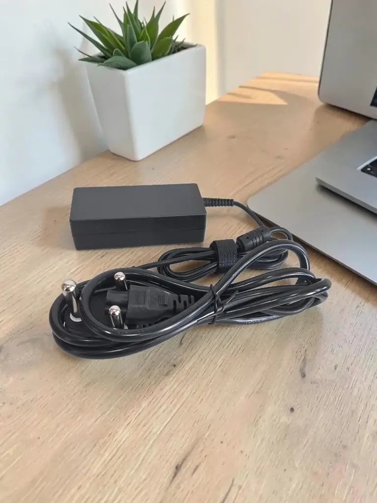 Asus Medium Laptop Charger