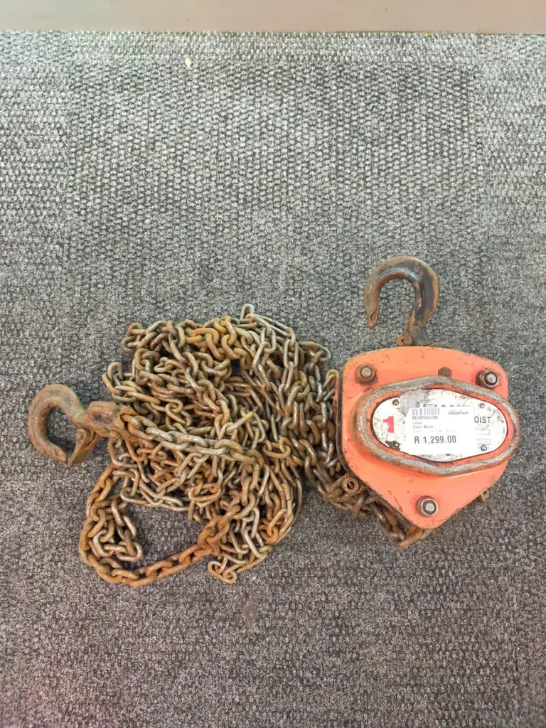 Giant 1 Ton Chain Block