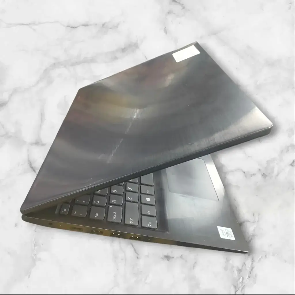 Lenovo Ideapad S145-15Iil - View 2