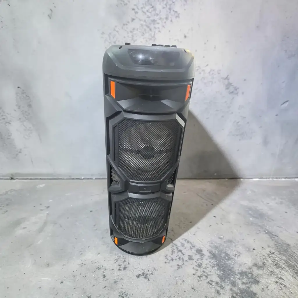 Finnteck Ch-7688 Bluetooth Speaker