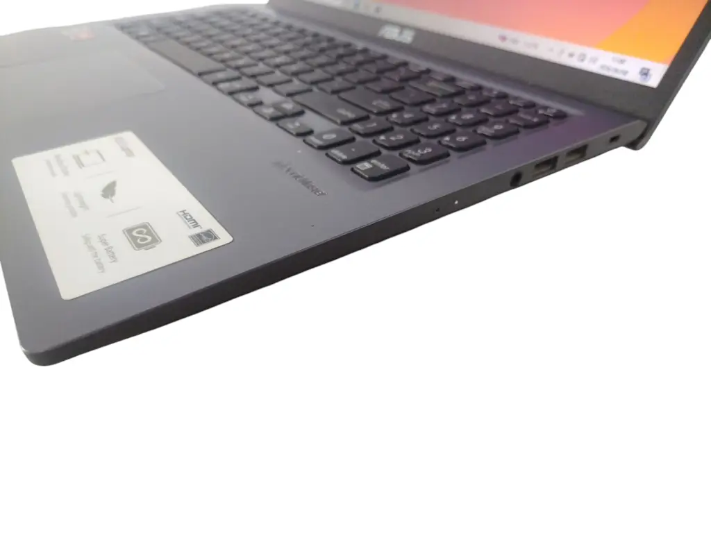 Asus Amd Ryzen 5 Laptop - View 4
