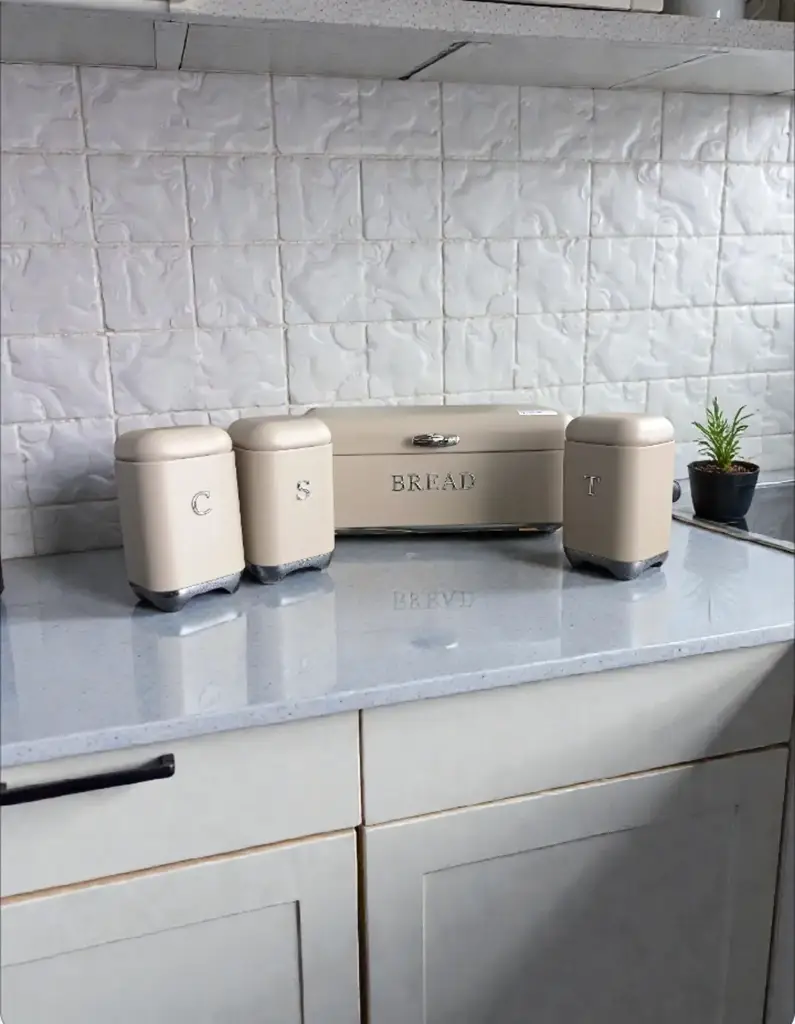 Bread Bin Set (Bread Bin With Tea, Coffee & Sugar Canisters)