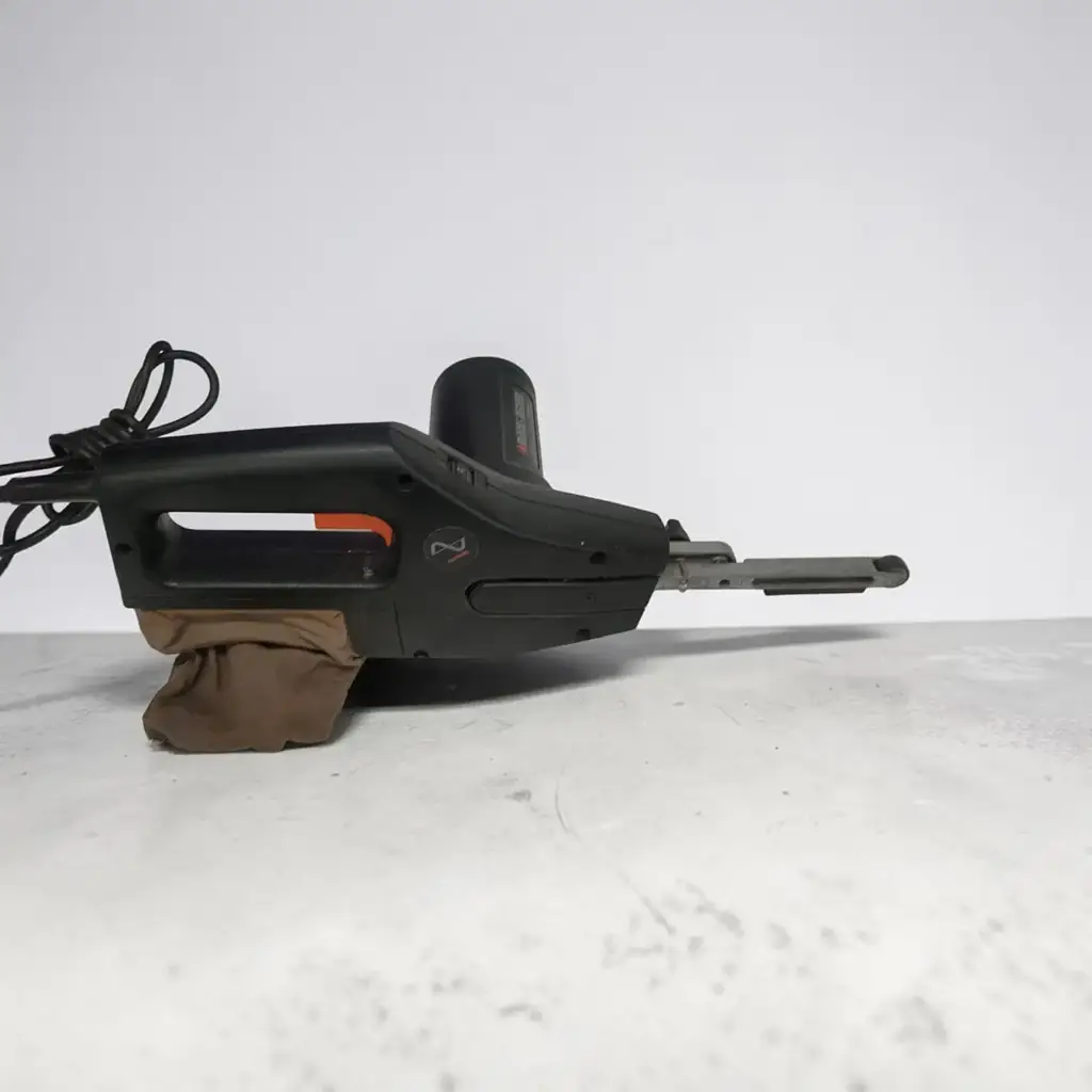 Black And Decker Bd292e Belt Sander - View 2