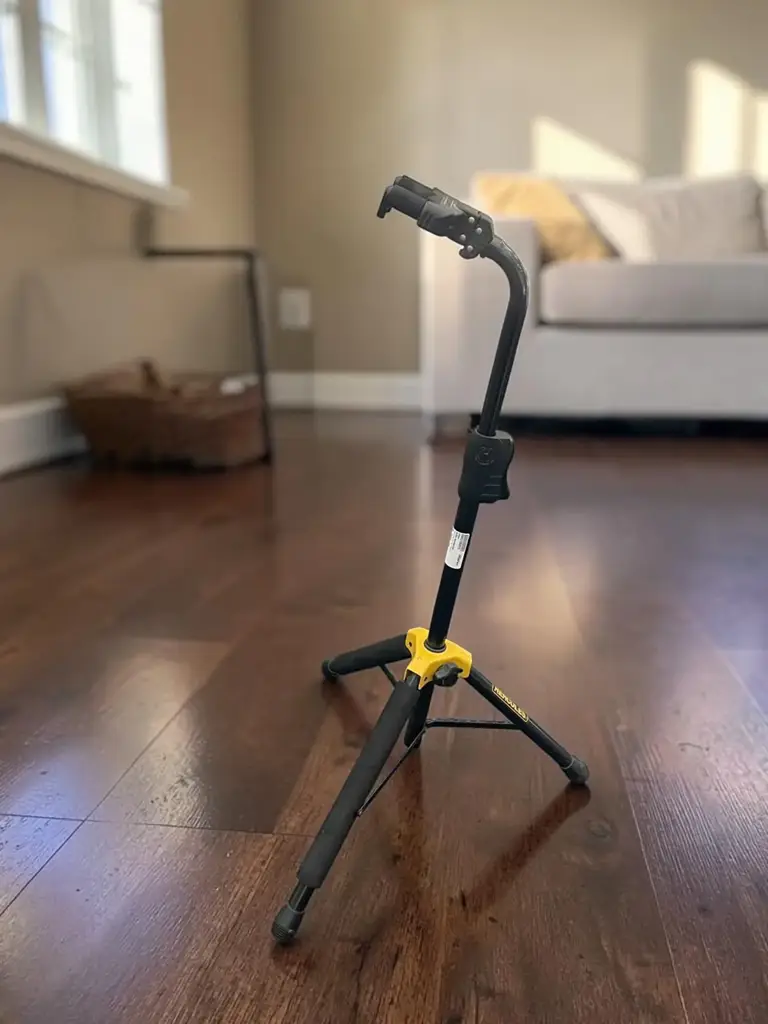 Hercules Gs414bplus Guitar Single Stand With Auto-Grip Yoke - View 3