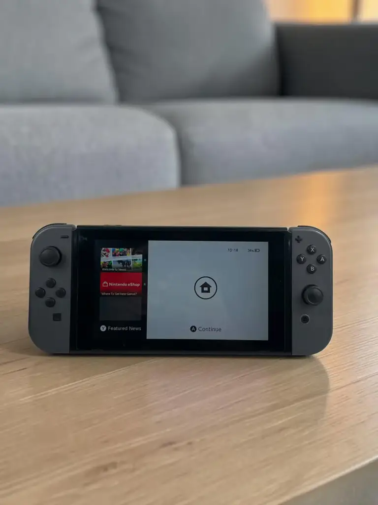 Nintendo Switch Hac-001 Handheld Console - View 3