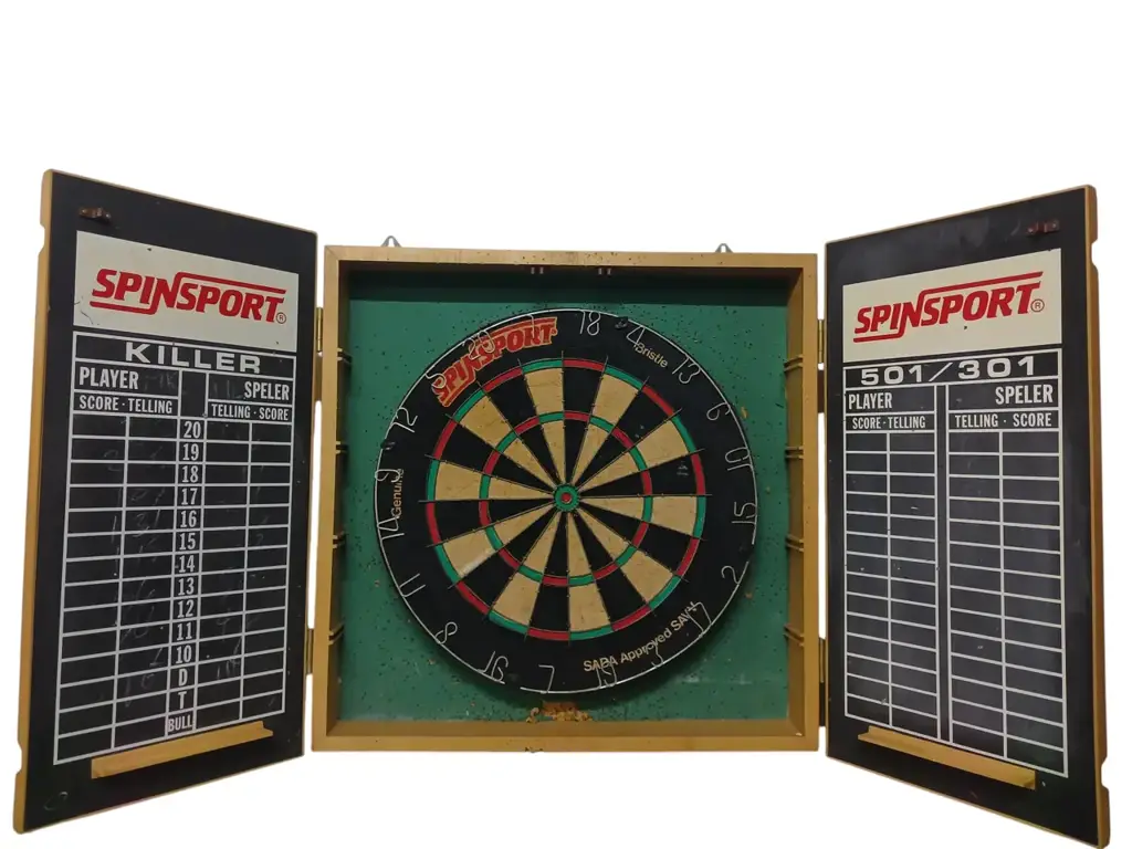 Spin Sport Bristle Dart Board (Sada / Savv Approved) + 8 Darts - View 3