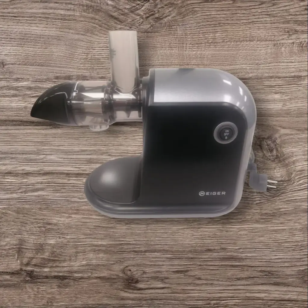 Eiger Slow Juicer - Vortex Series - View 2