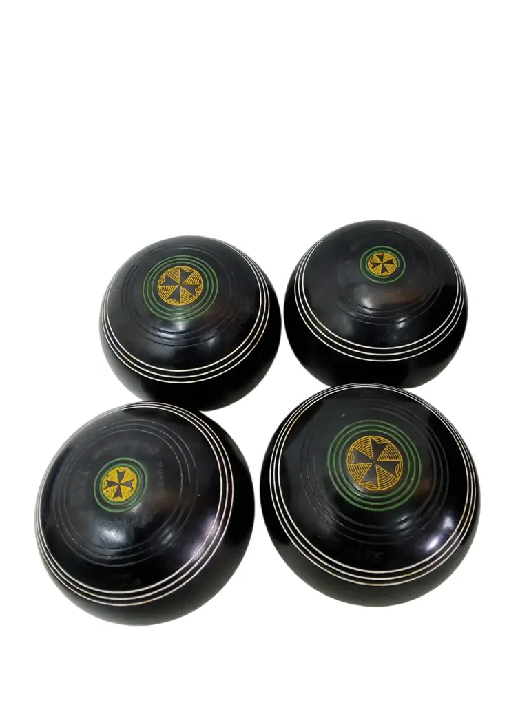 Henselite Super Grip 4 15/16 Lawn Bowls Set