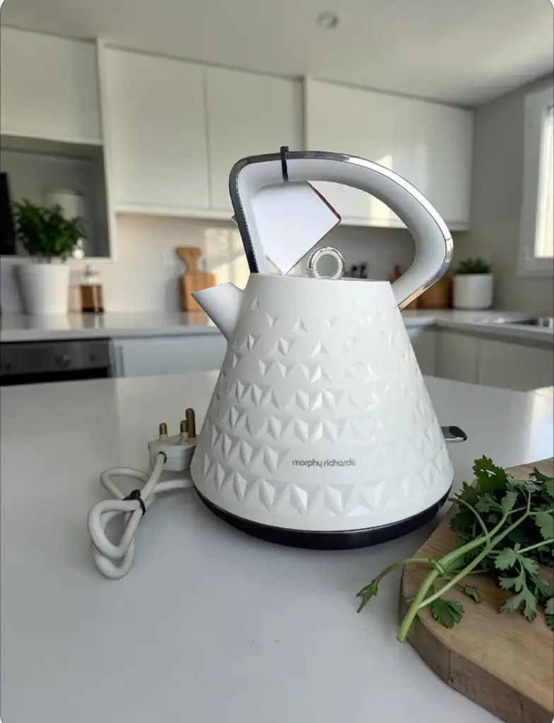 Morphy Richards Kettle And 4 Slice Toaster - View 3