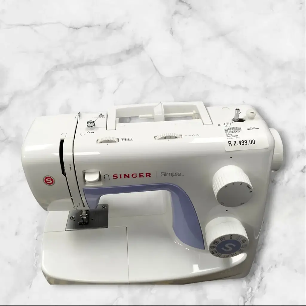 Singer 3232 - View 2
