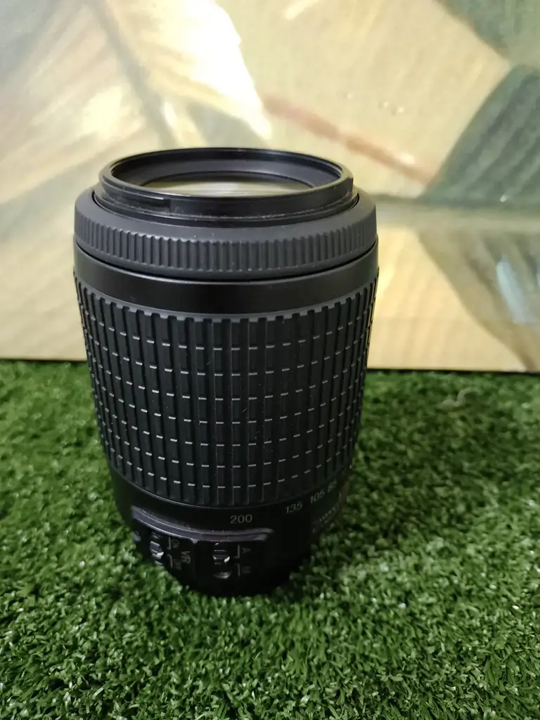 Nikon 55-200Mm Vr - View 3