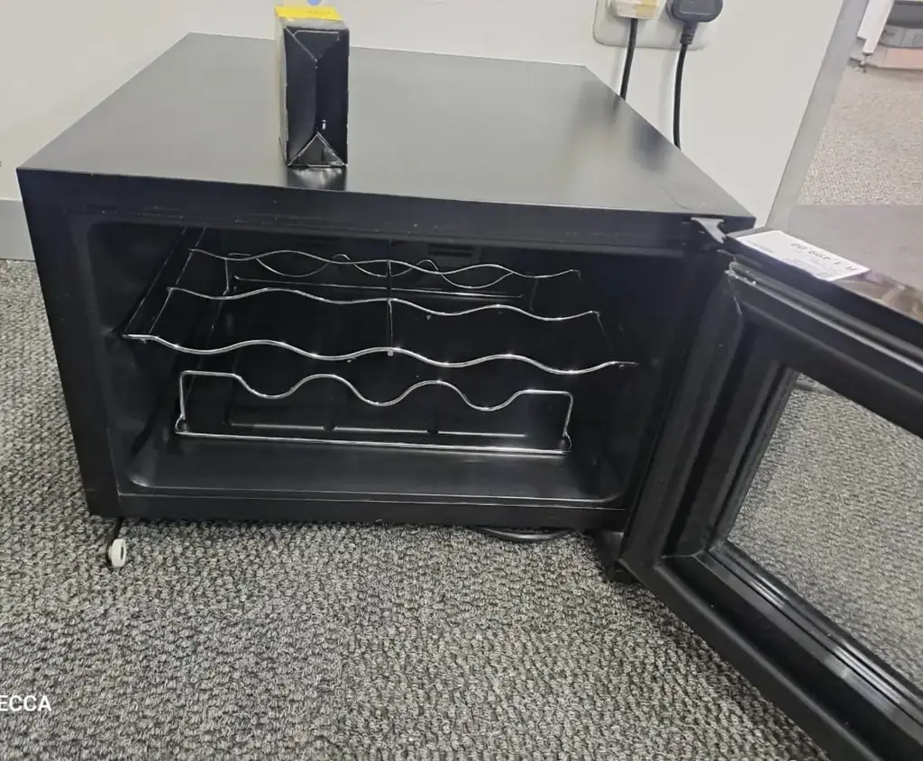 Aim Awc8 Wine Cooler (Store Collection) - View 2