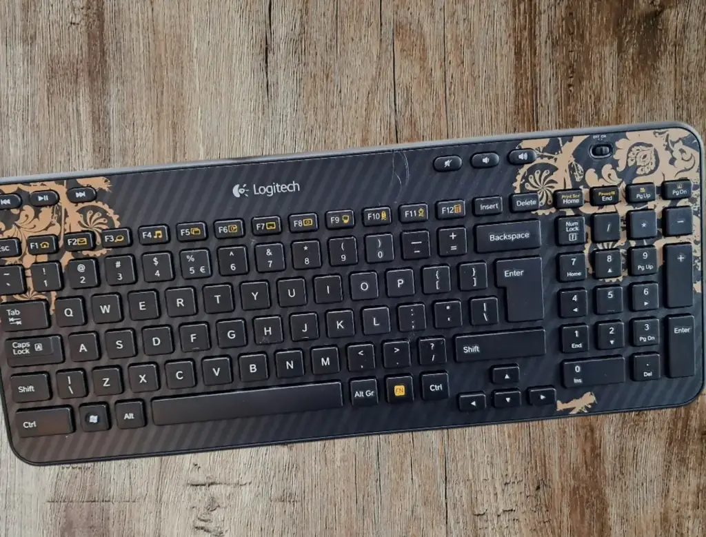 Logitech K360 Wireless Keyboard - View 2