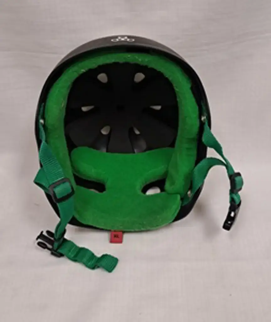 Liquidforce Surfing Helmet - View 2