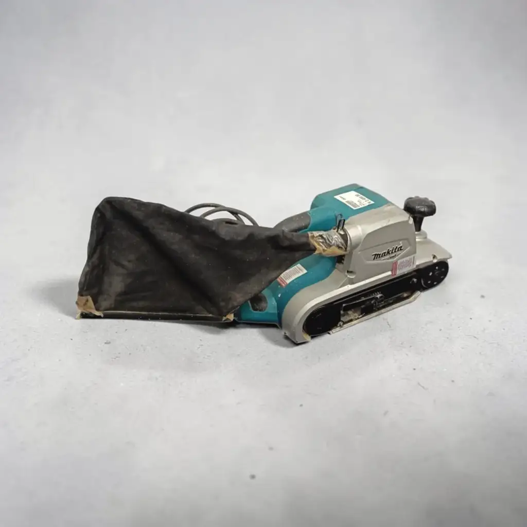 Makita Belt Sander 9403 - View 3