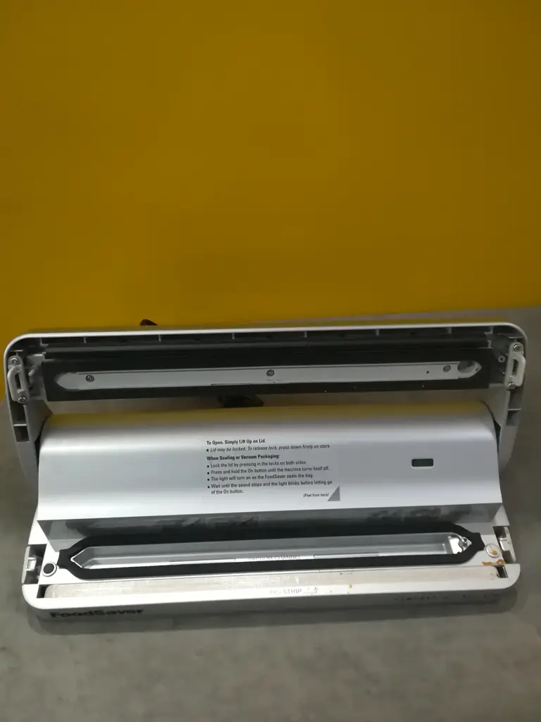 Foodsaver Sealer - View 3