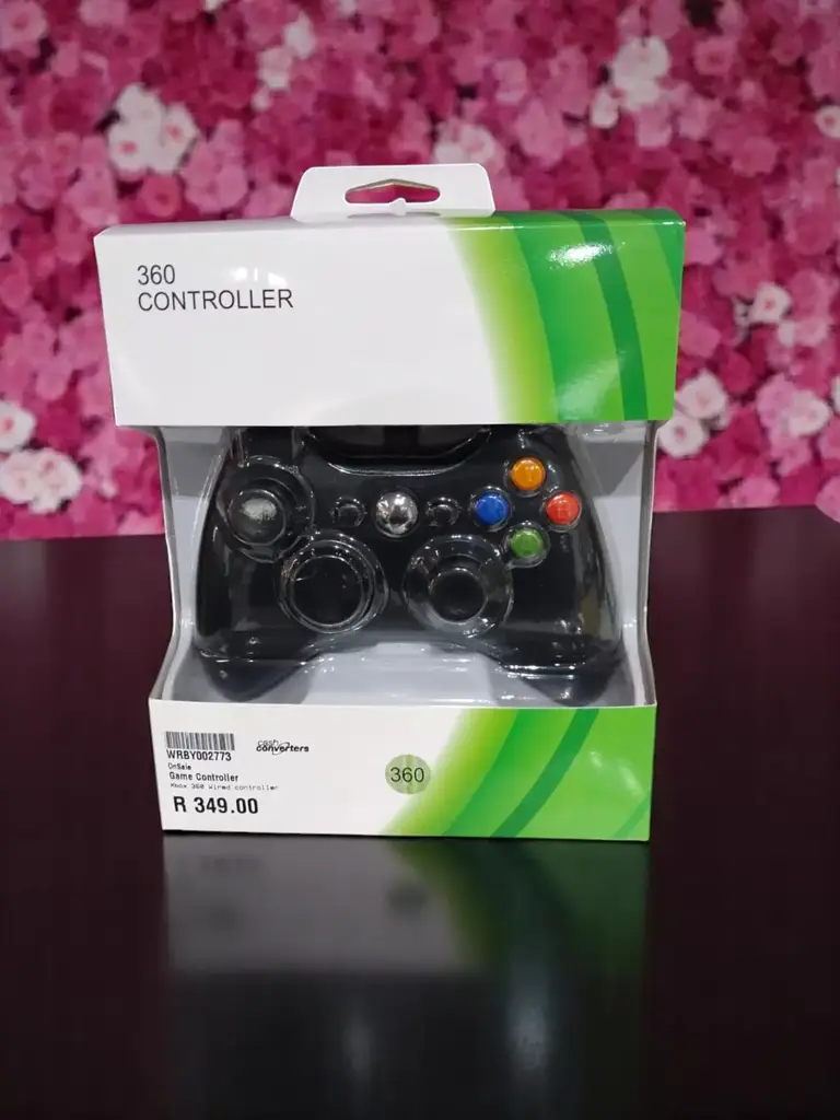 Xbox 360 Wired Controller - View 2