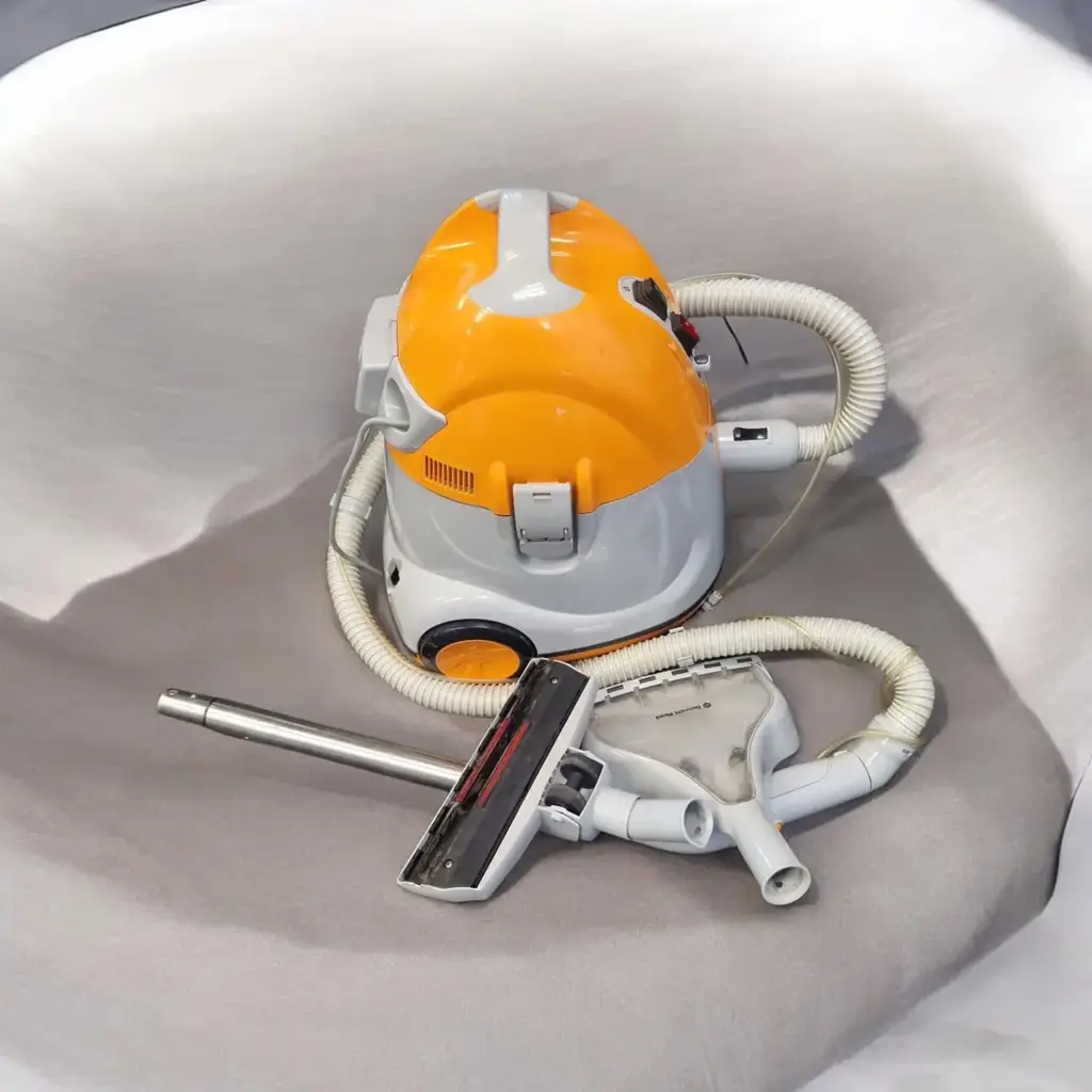 Bennett Read Lv11r Vacuum Cleaner - View 2