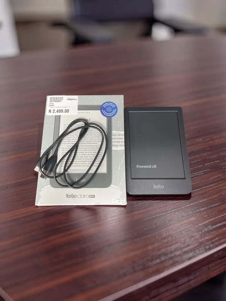 Kobo Clara Bw Ereader, 6 (N365b) - View 2