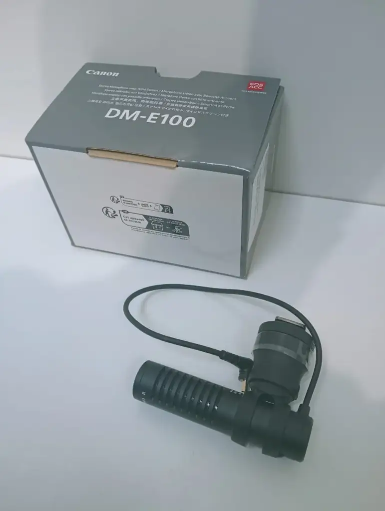 Canon Dm-E100 Directional Computer Microphone - View 2
