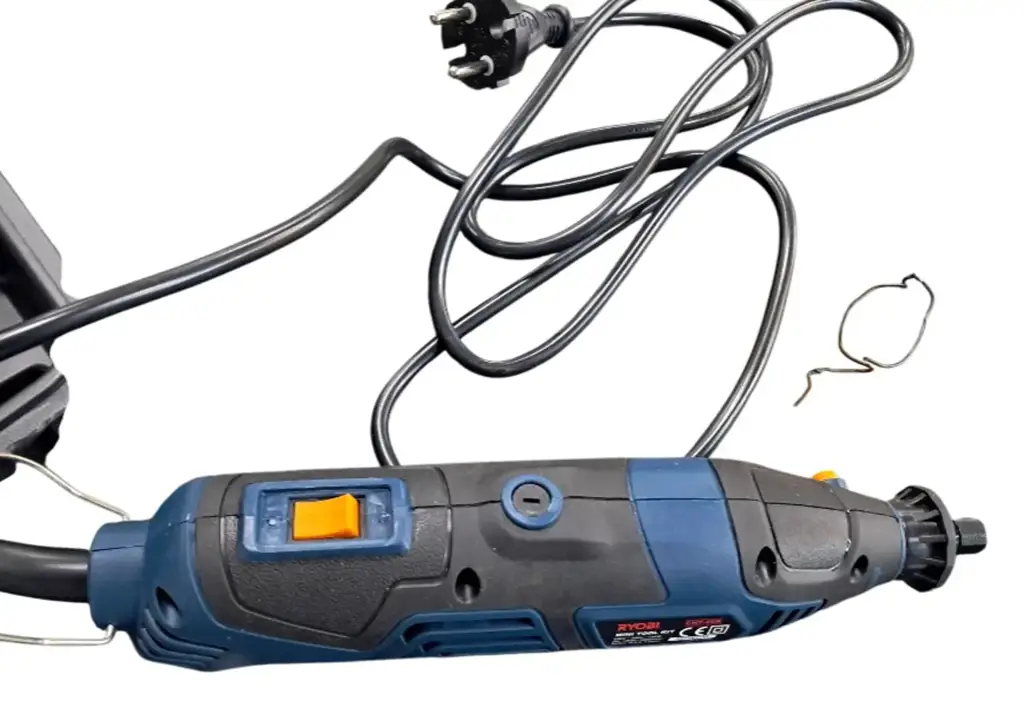 Ryobi Cht-40K Rotary Multi Tool Kit - View 3