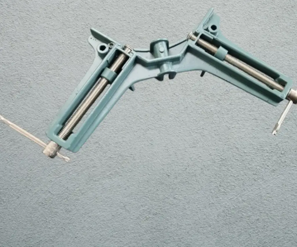 Tork Craft Corner Clamp - View 4