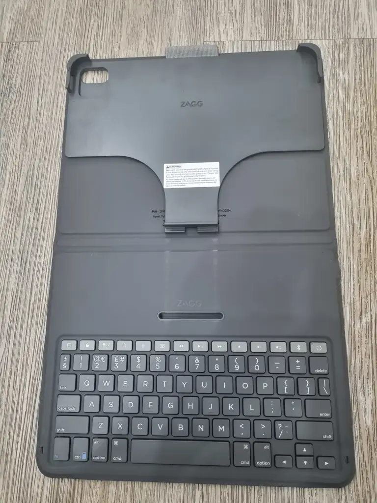 Zag Messenger Folio 2 Protective Keyboard Case For Ipad - View 3