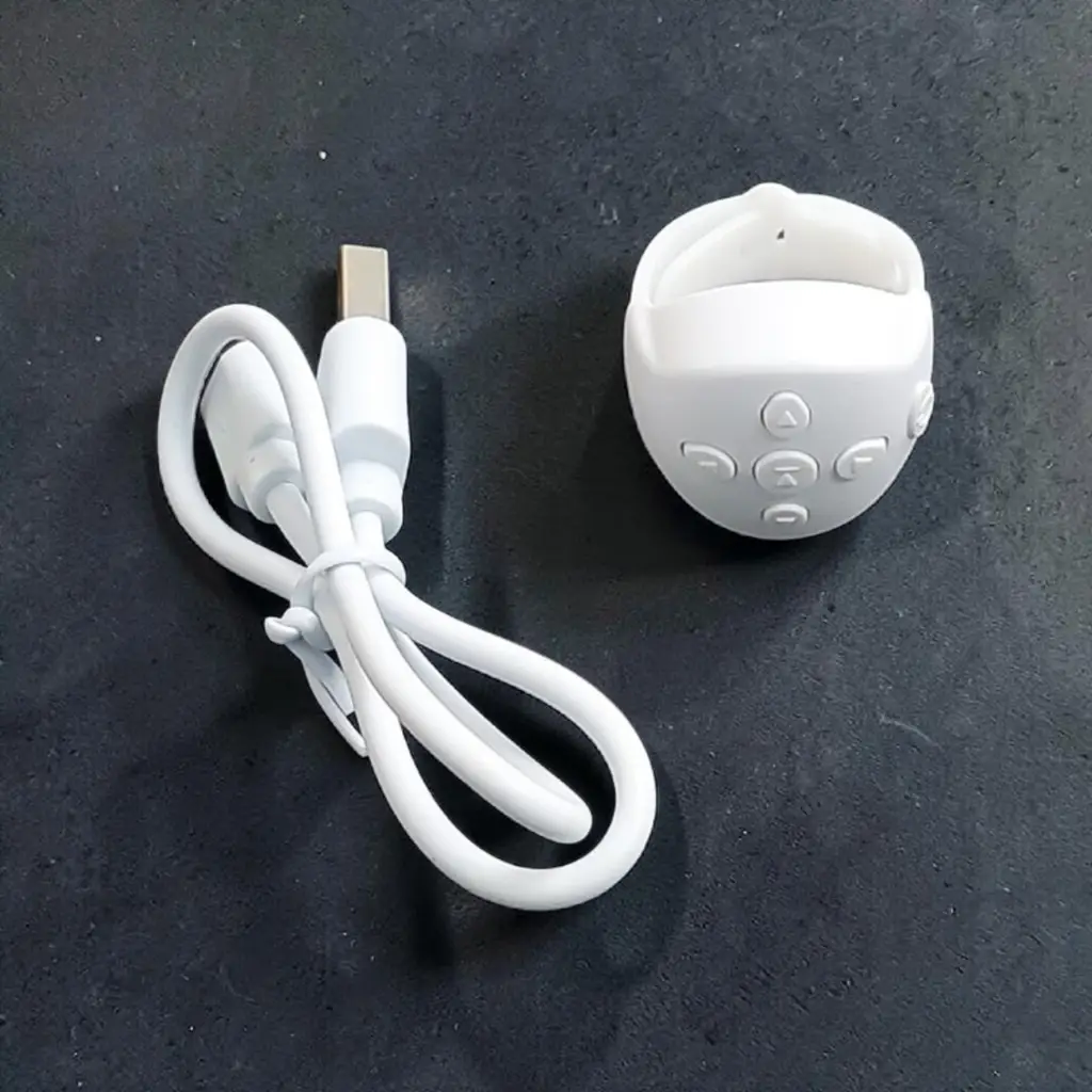 Volkano Vk‑6526‑Wt Social Media Remote Controller Ring