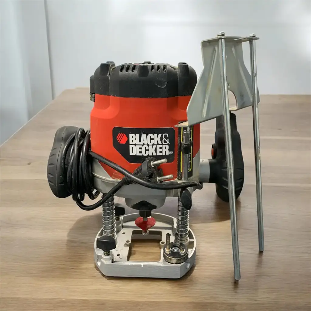Black & Decker Kw850e-Qs Router