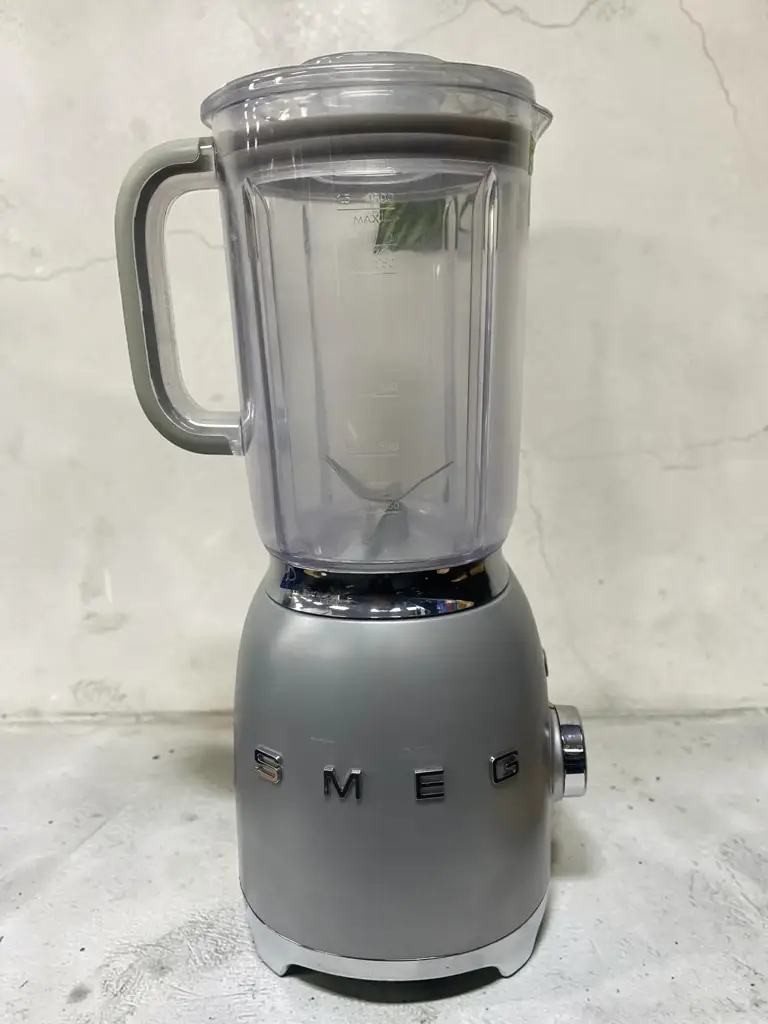 Smeg Blf01svsa Blender.