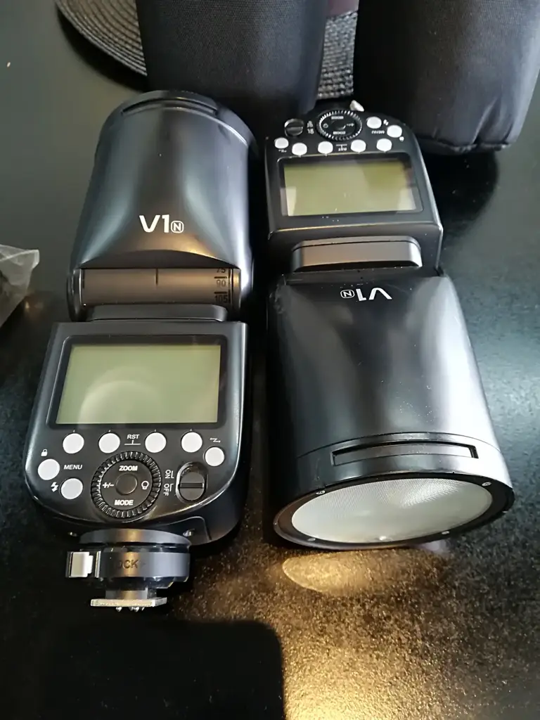 Godox V1 Speedlite For Nikon - View 4