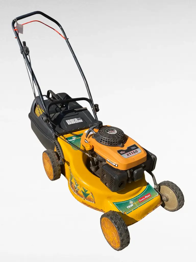 Trimtech Enviro-Mulch (Torx Xt160) Petrol Lawn Mower. - View 3