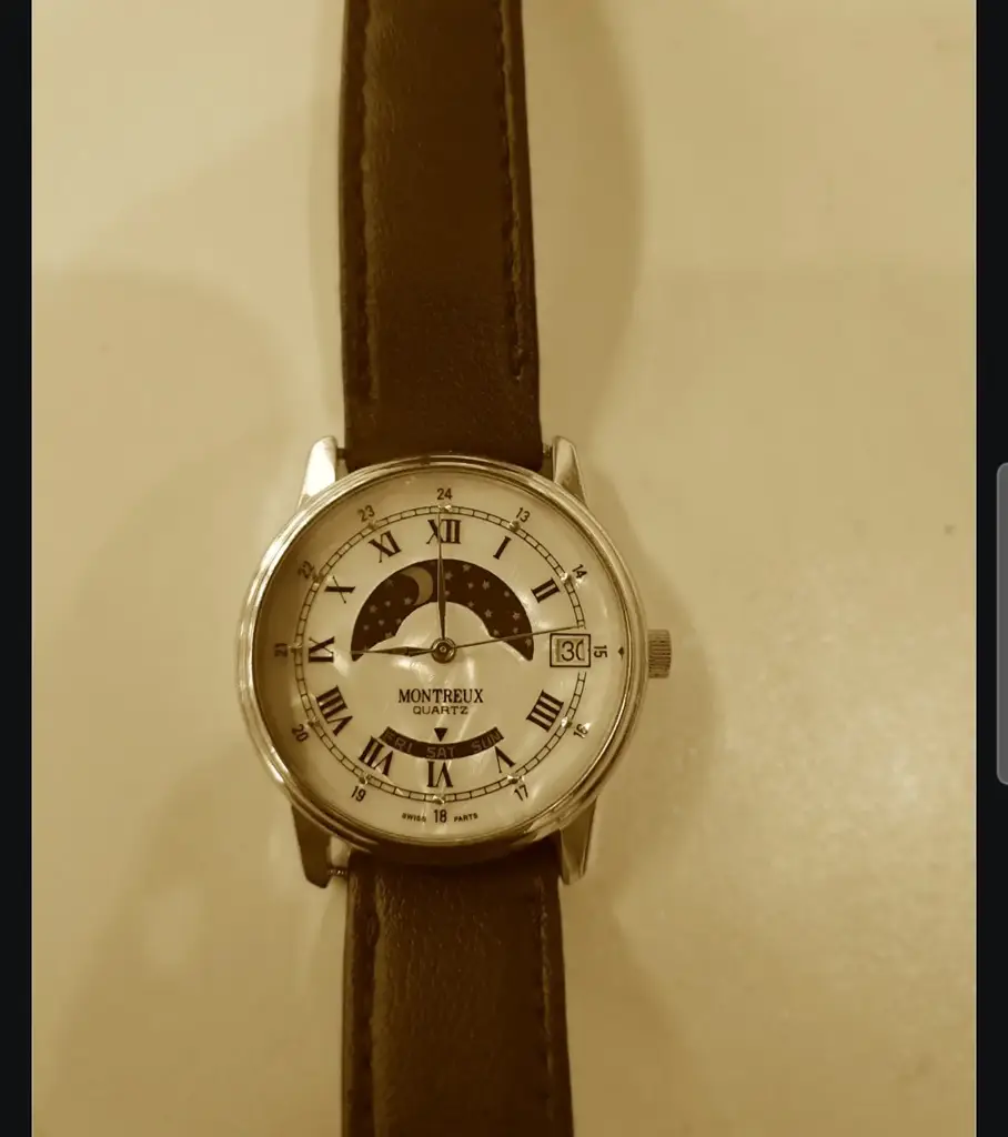 Montreux Quartz Vintage Mens Wristwatch