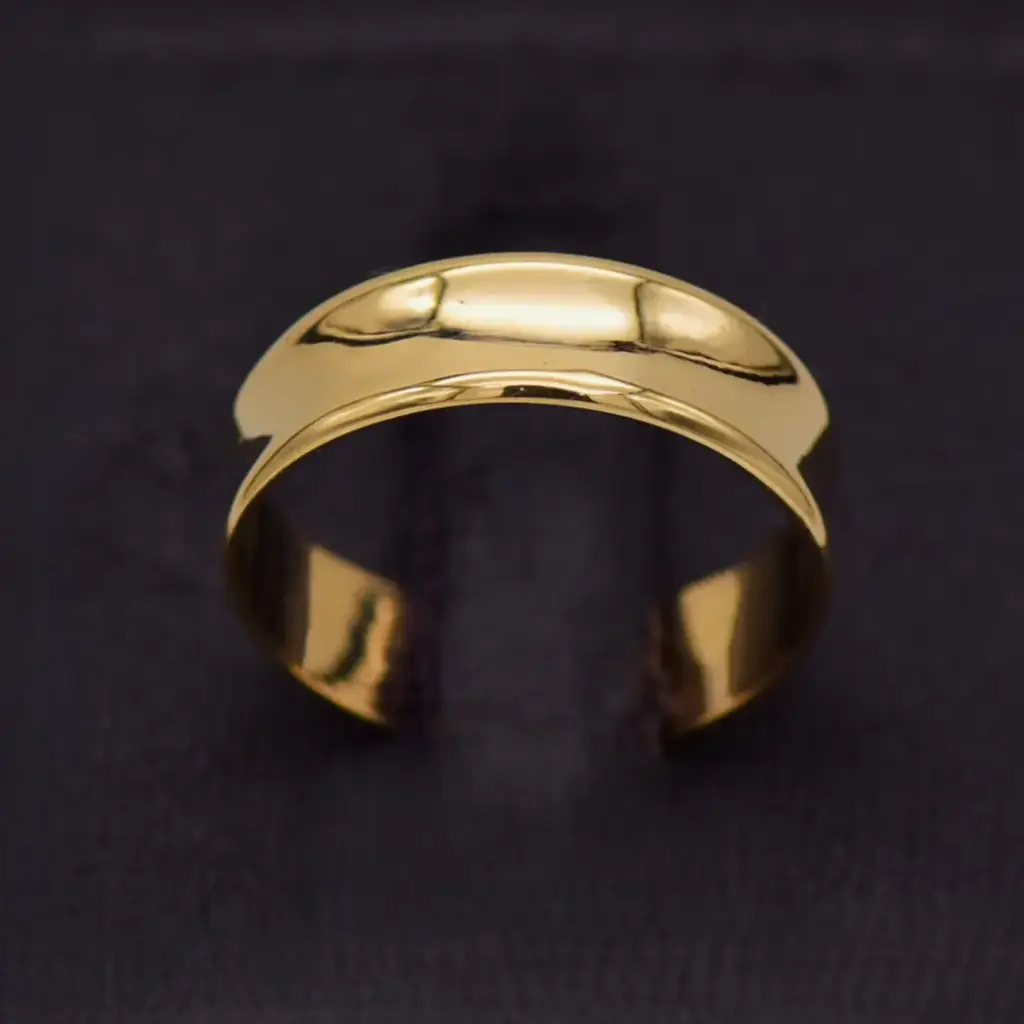 18Ct Yellow Gold Wedding Band Concave
