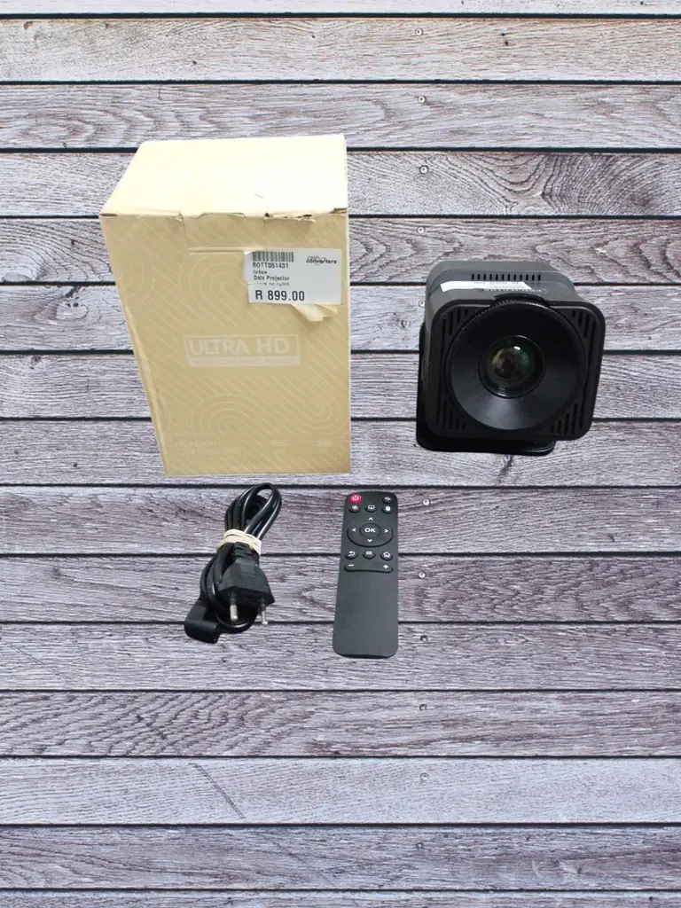 Ultra Hd High Dynamic Range Projector Hy320 - View 2