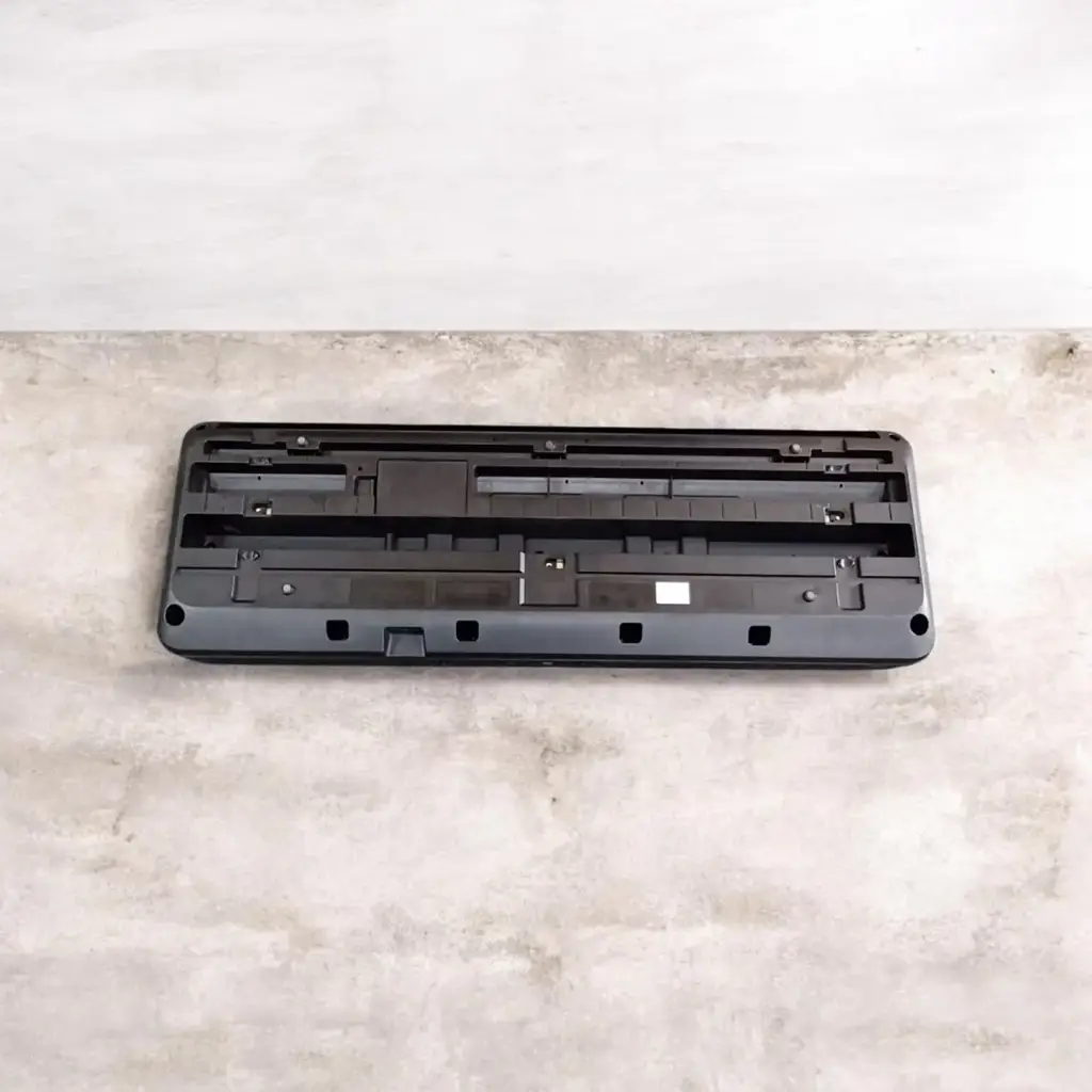 Yamaha Psr-E383 61-Key Portable Keyboard - View 2