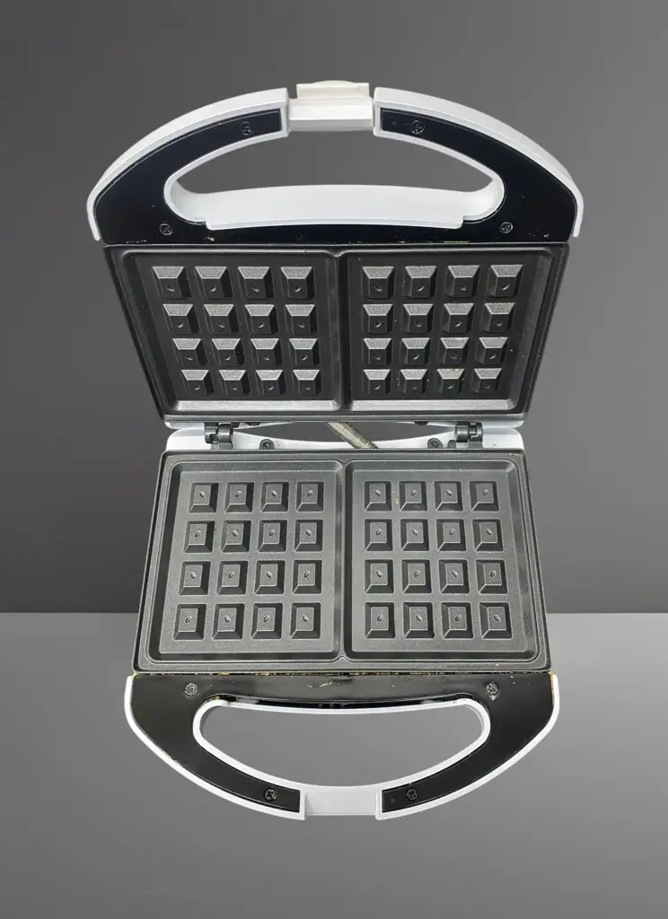 Waffle Maker. - View 2