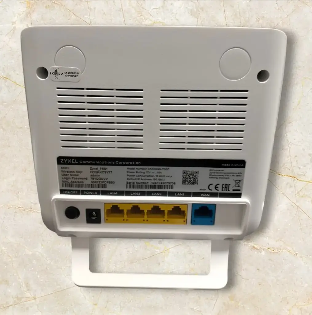 Zyxel Emg3525 - View 2