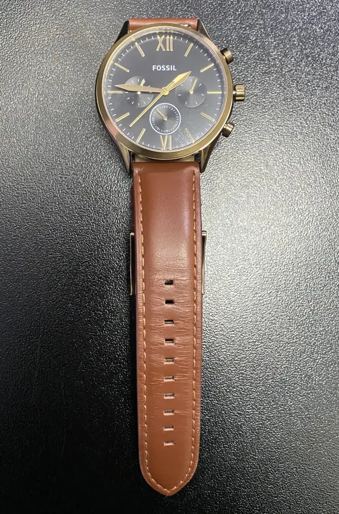 Fossil Fenmore Midsize Multifunction (Model: Bq2404) Watch.