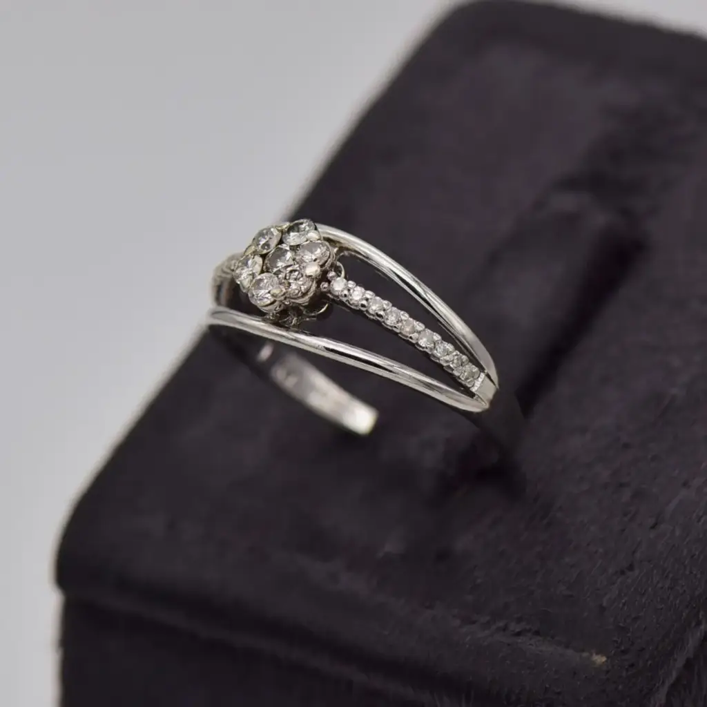 18Ct White Gold Dress Ring - View 3
