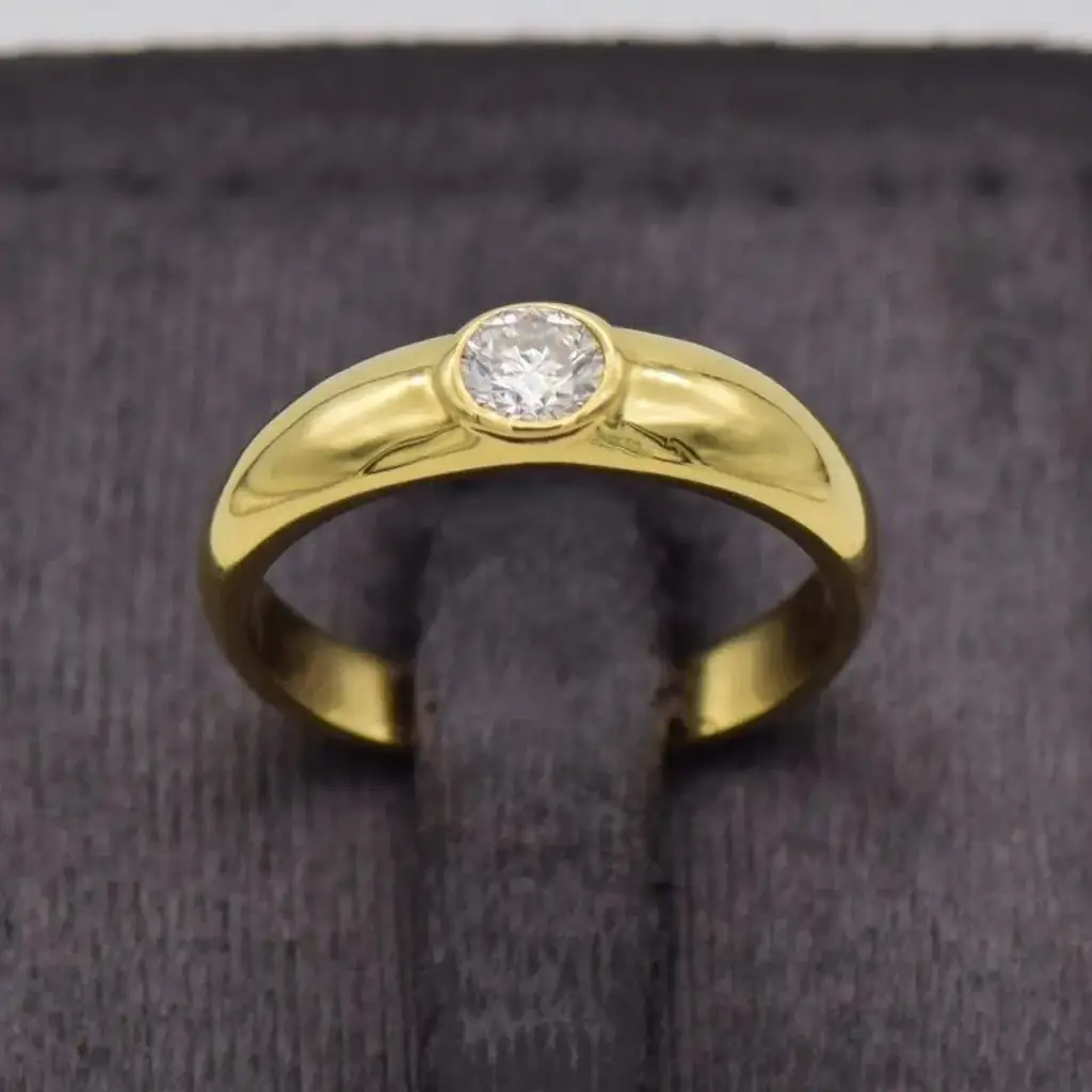 18ct Yellow Gold Engagement Ring