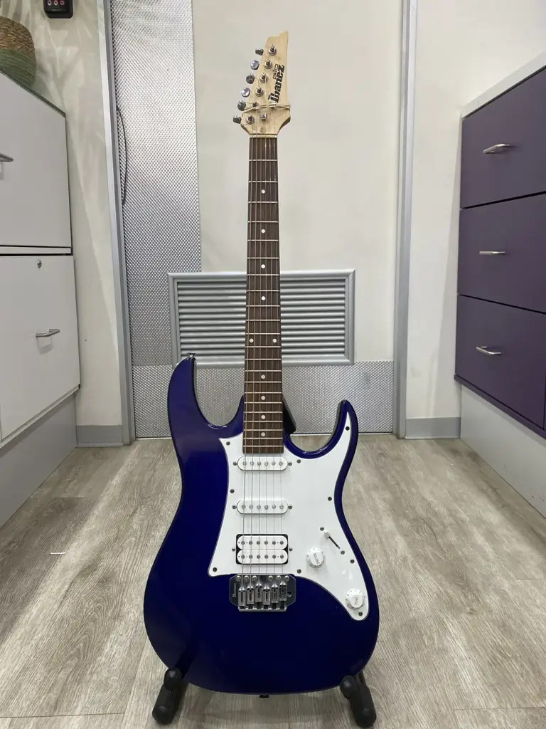 Ibanez Gio N427 Electric Guitar.