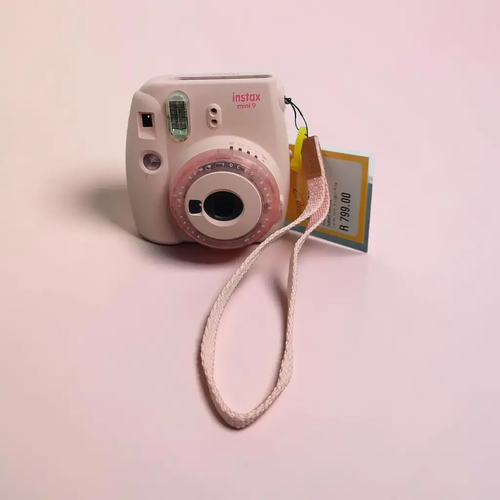 Fujifilm Instax Mini 9 Light Pink - View 3