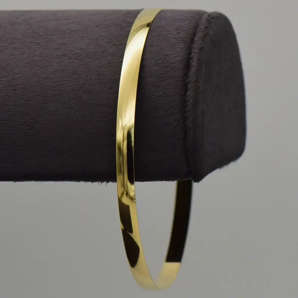 9Ct Yellow Gold Bangle Plain