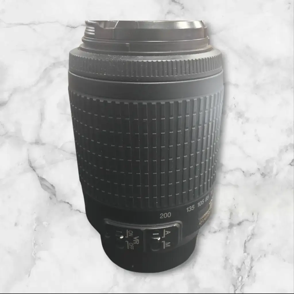 Nikon Af-Snikkor 55-200Mm 1:4-5.6G - View 3